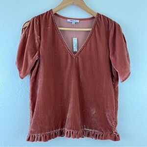 Madewell Size XXS Maeve Pink Crushed Velvet Ruffled Hemline Short Sleeve Blouse